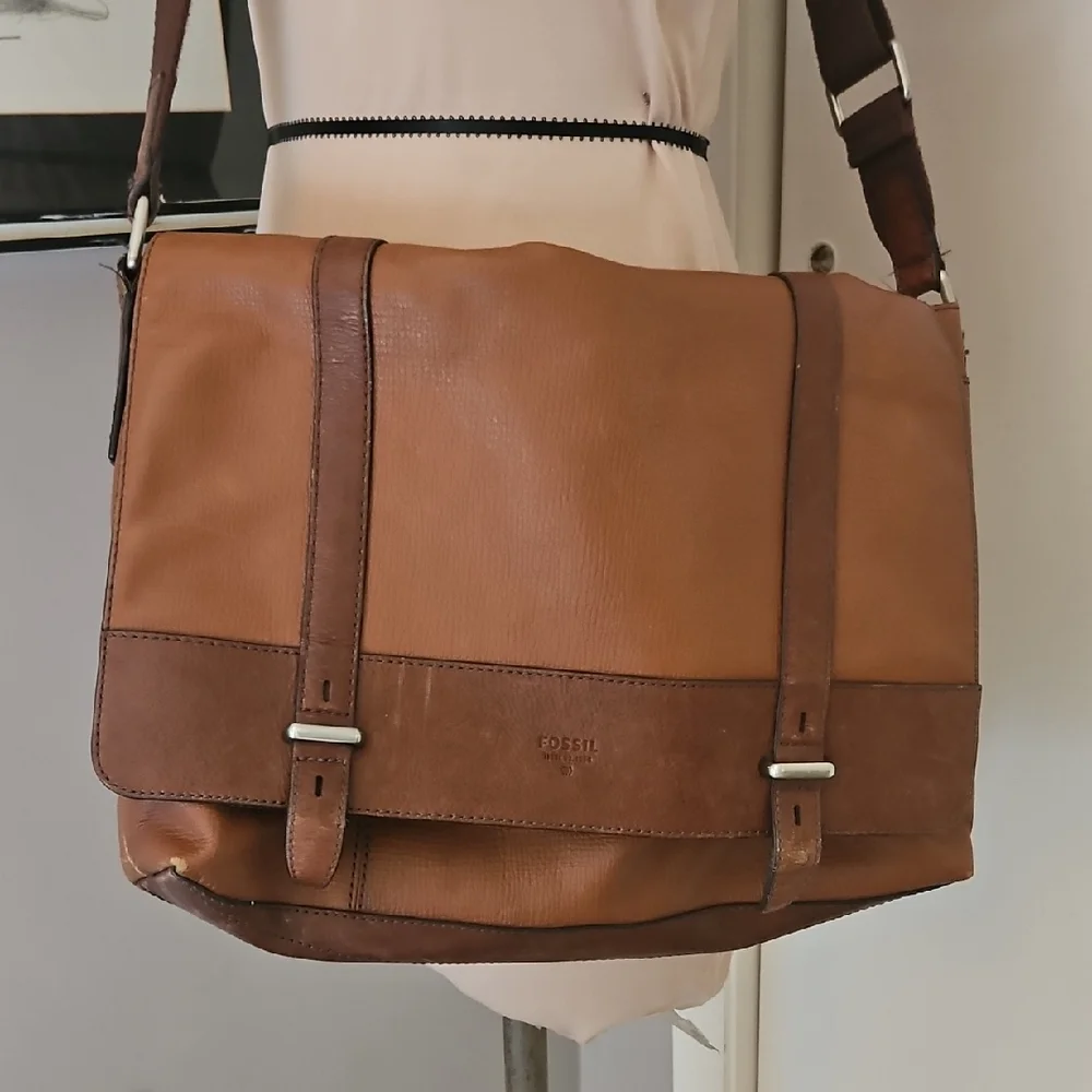 Fossil Brown Leather Messenger Bag